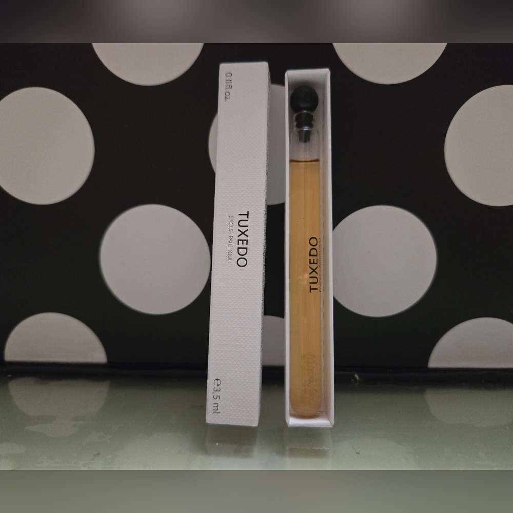 ✨️YSL Tuxedo VIAL✨️